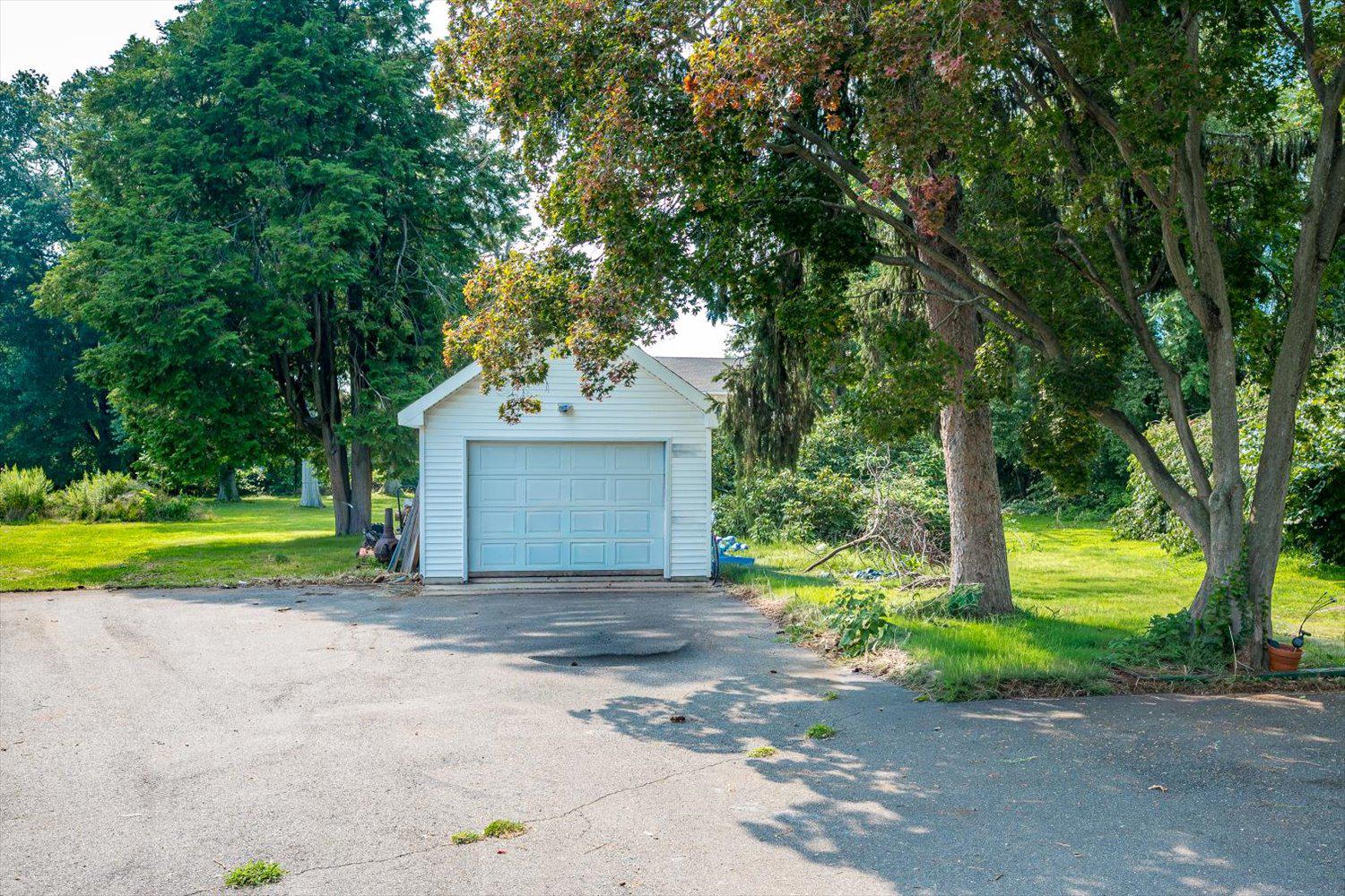 2370 Whitehorse Mercerville Rd Property Photo 24