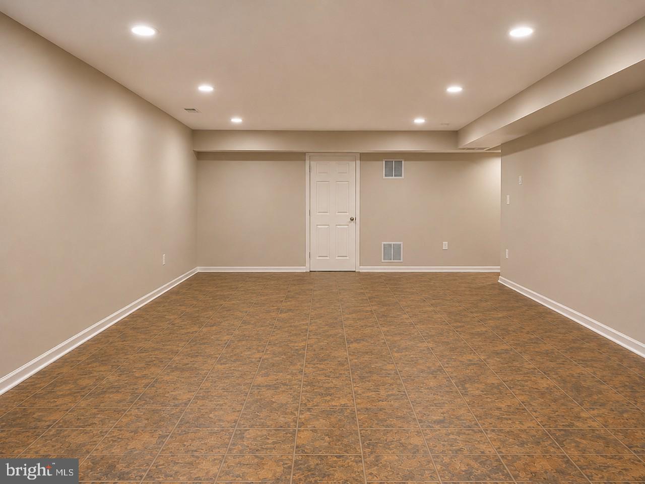141 Coburn Rd Property Photo 48