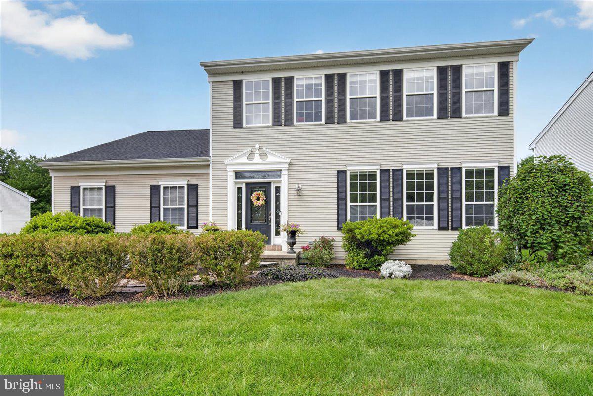 407 Denow Rd Property Photo 1