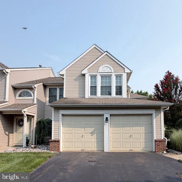 209 Waverly Ct Property Photo 1