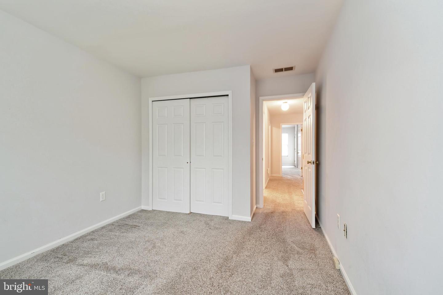 210 Kentshire Ct Property Photo 21