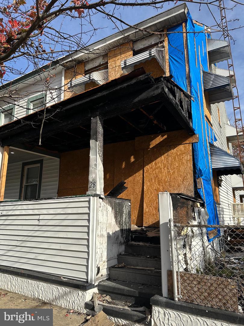 28 Howell St Property Photo 1
