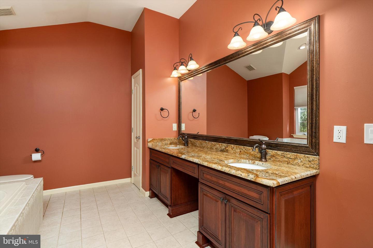 18 Lockewood Ln Property Photo 34