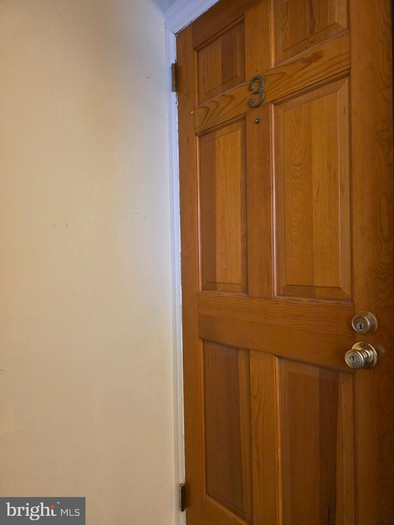 1456 Pennington Property Photo 4
