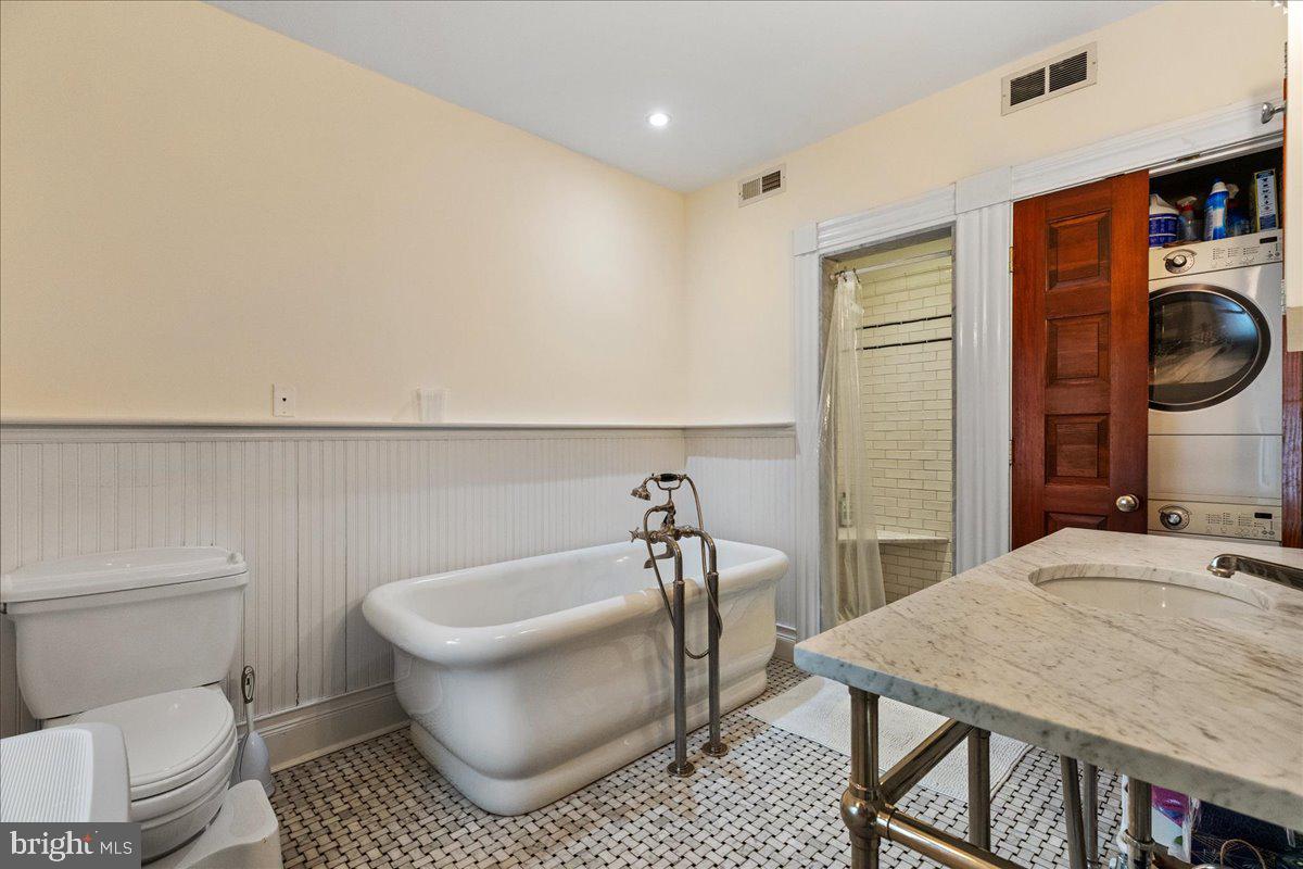 113 Jackson St Property Photo 25