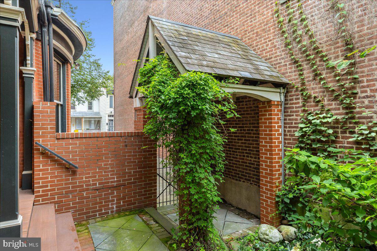 113 Jackson St Property Photo 35