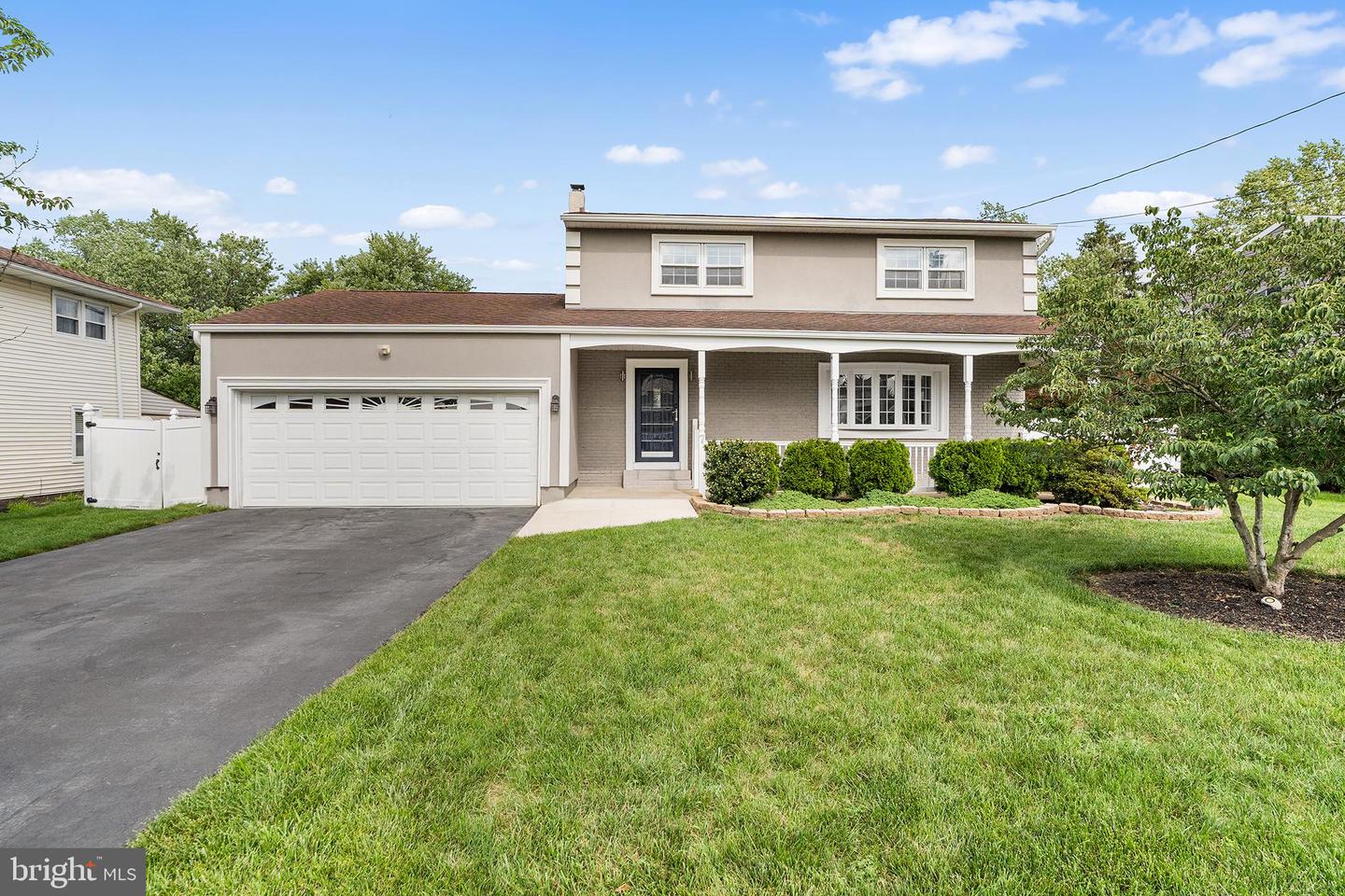 7 Oaken Ln Property Photo 1