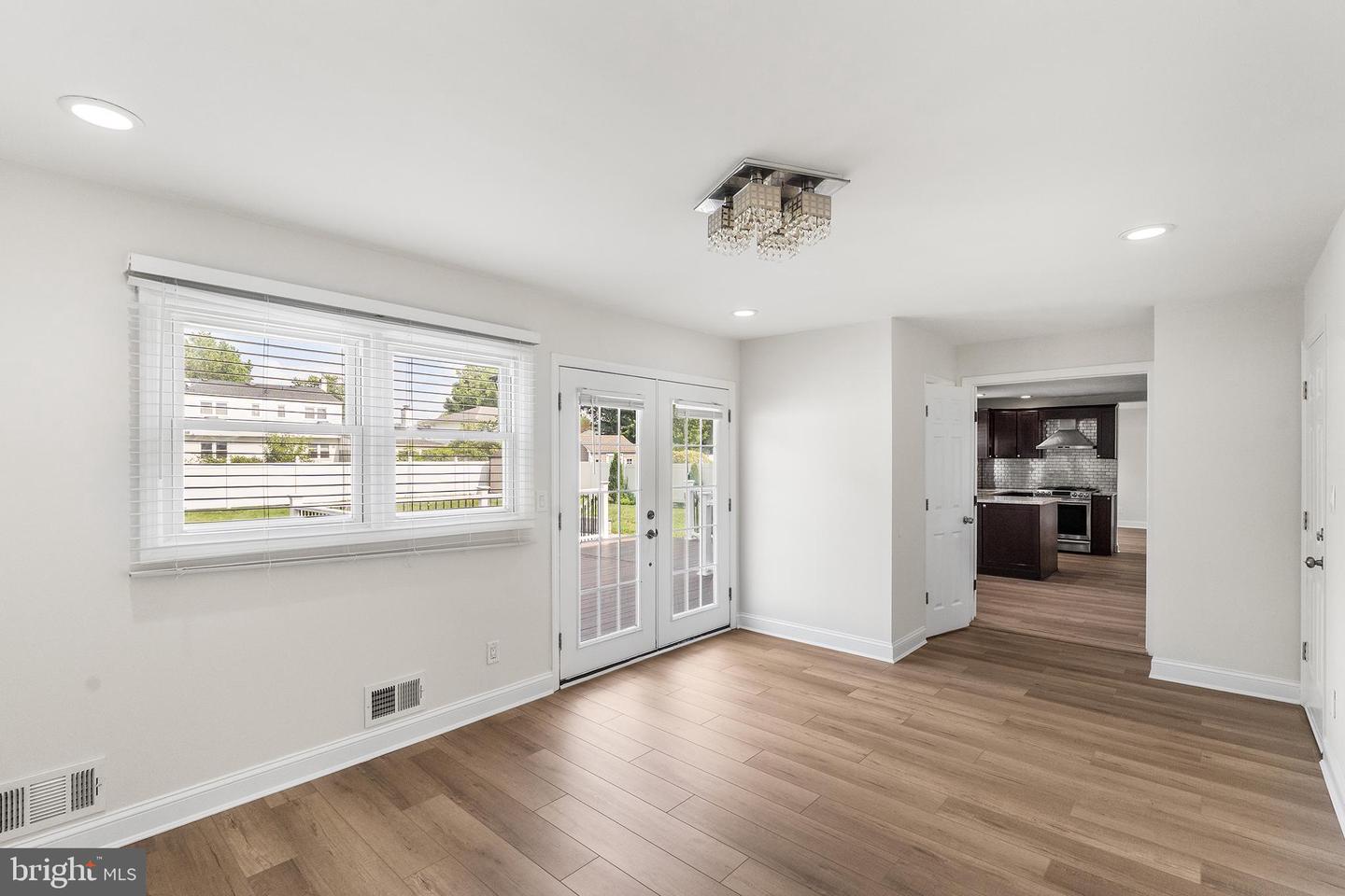 7 Oaken Ln Property Photo 11