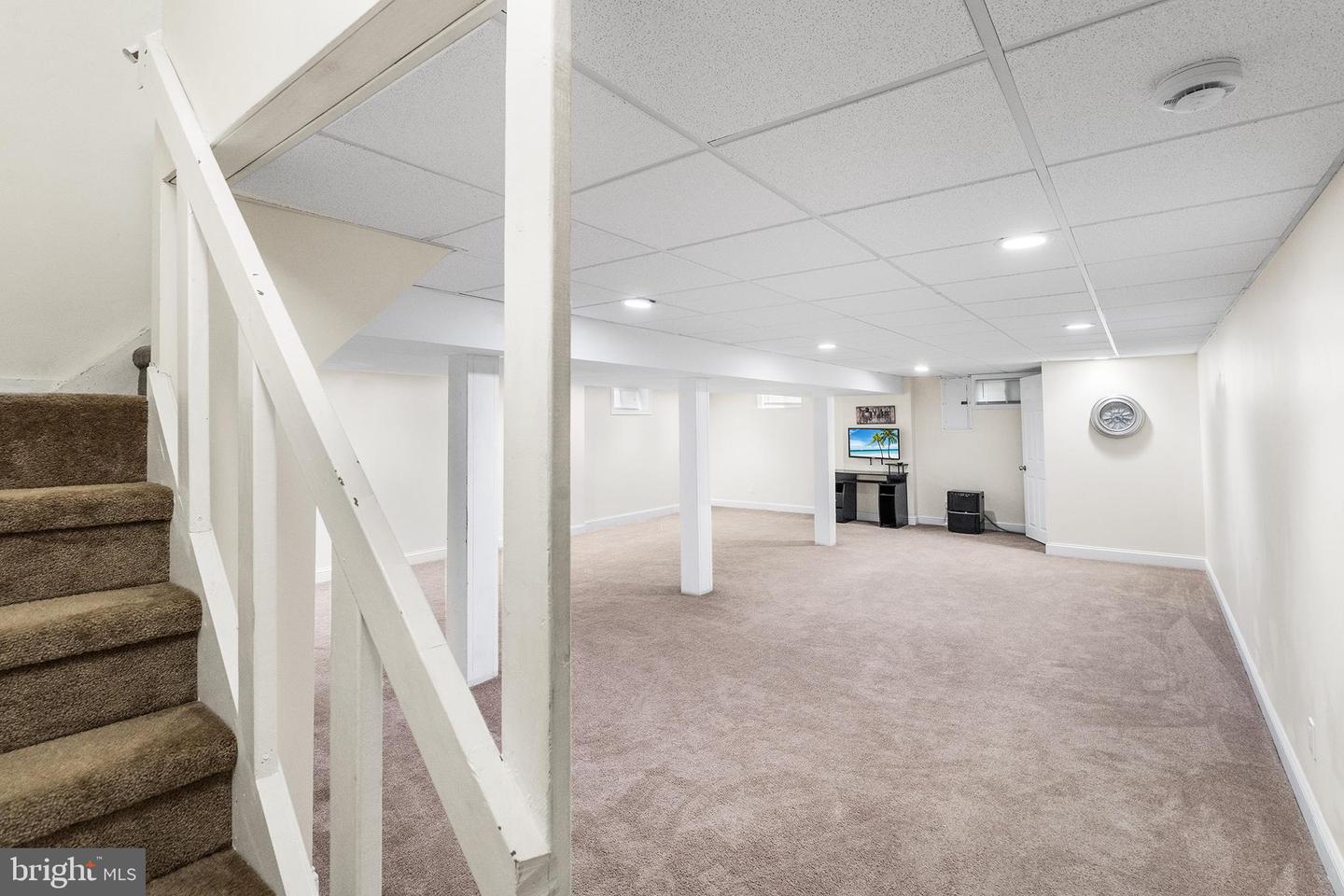 7 Oaken Ln Property Photo 24