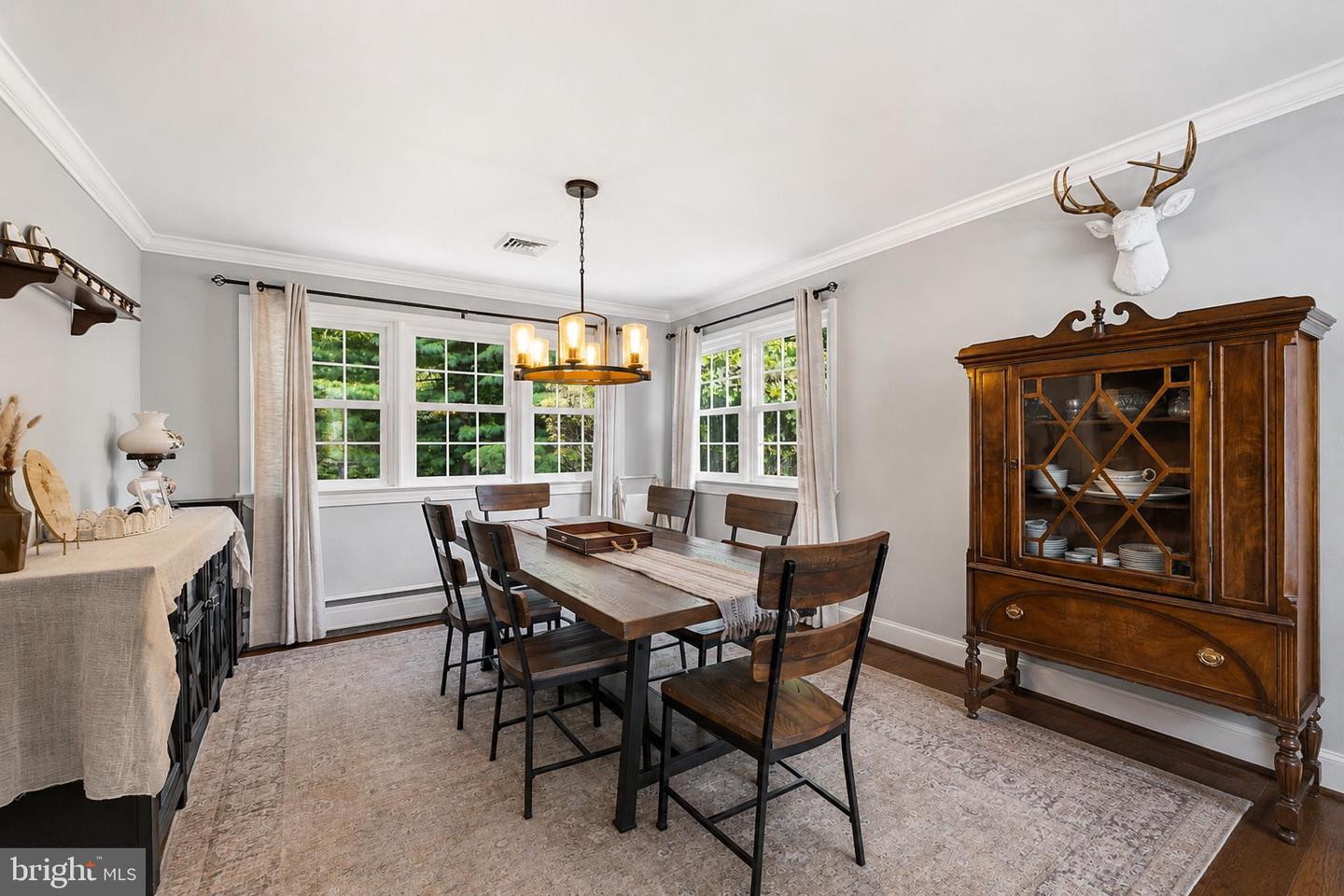 10 Boxwood Ct Property Photo 8