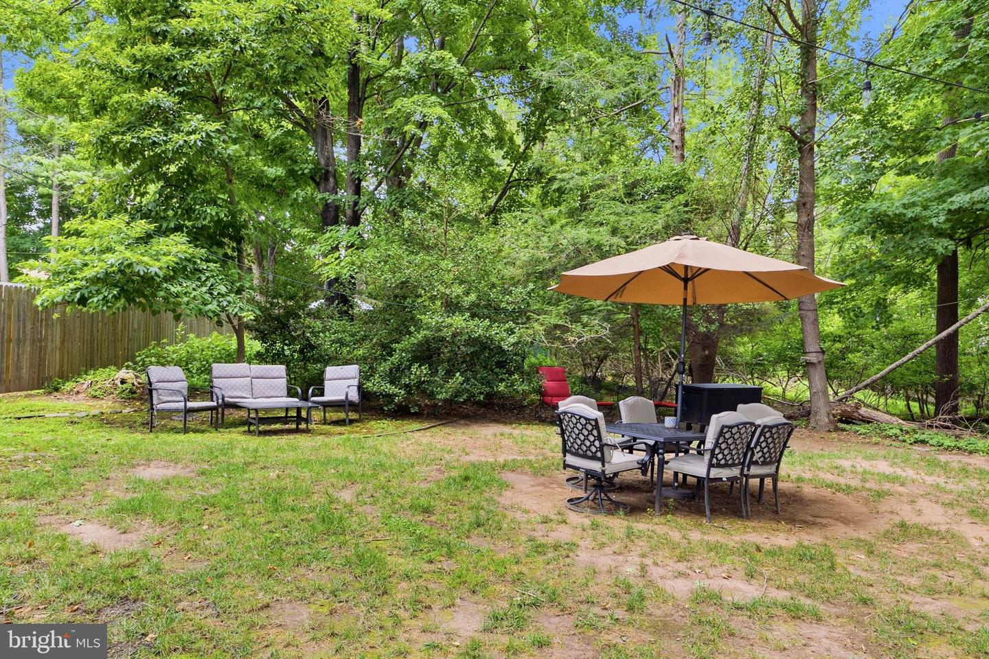 10 Boxwood Ct Property Photo 27