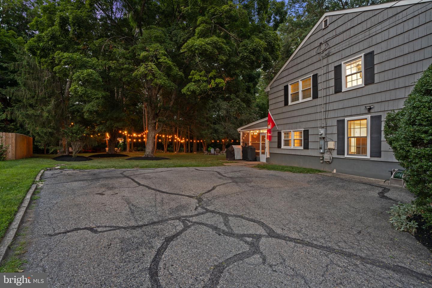 10 Boxwood Ct Property Photo 35