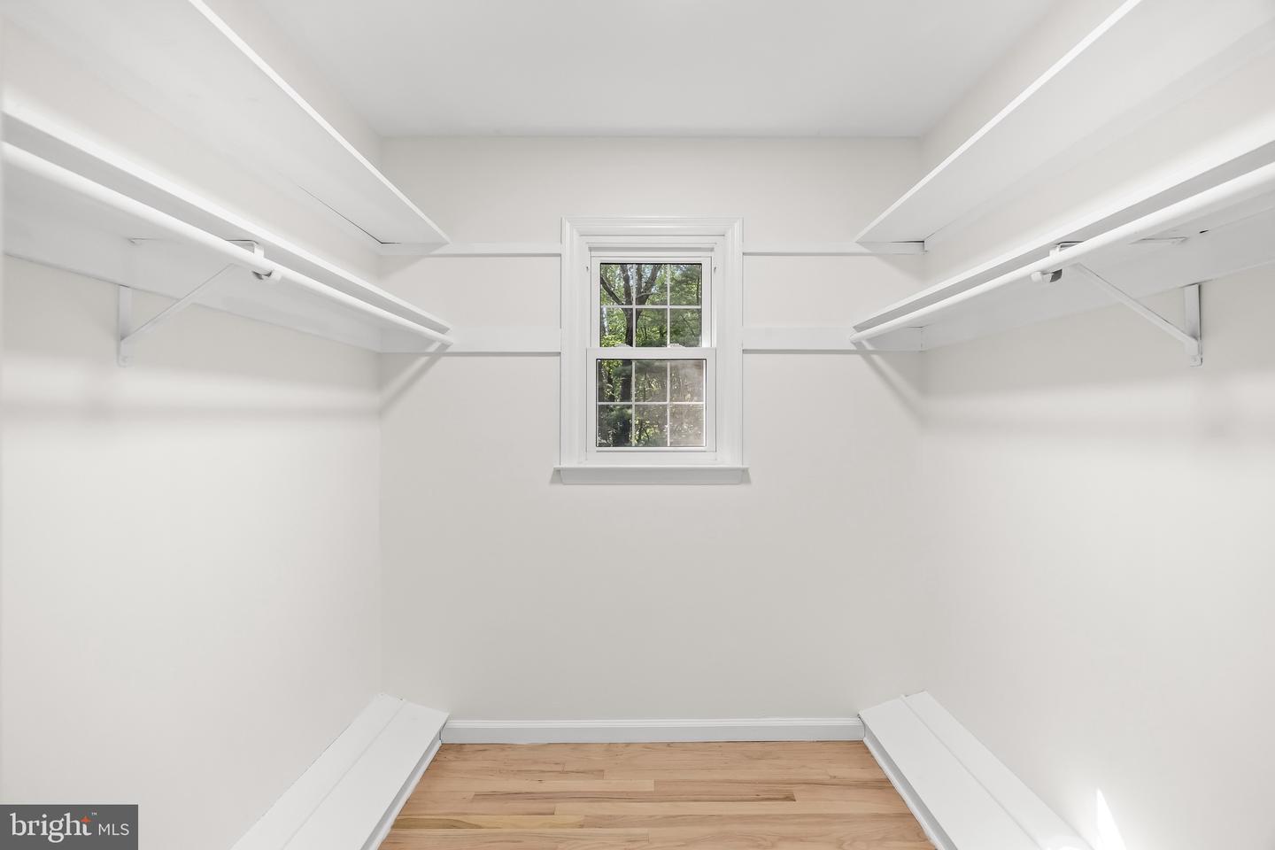 9 Pin Oak Property Photo 25