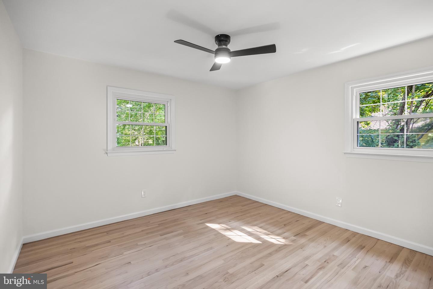 9 Pin Oak Property Photo 27