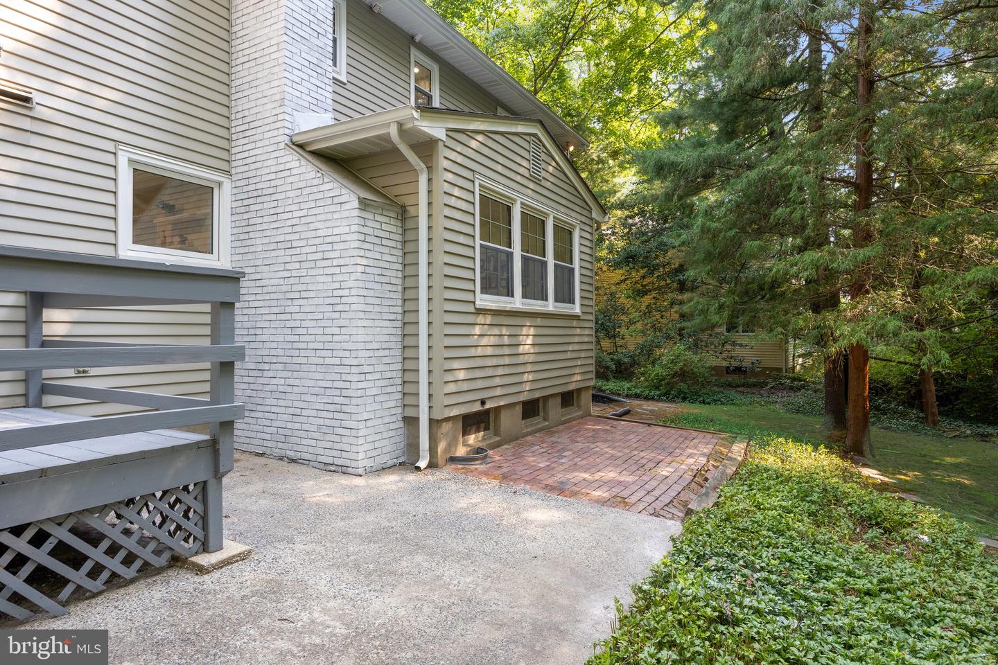 9 Pin Oak Property Photo 33