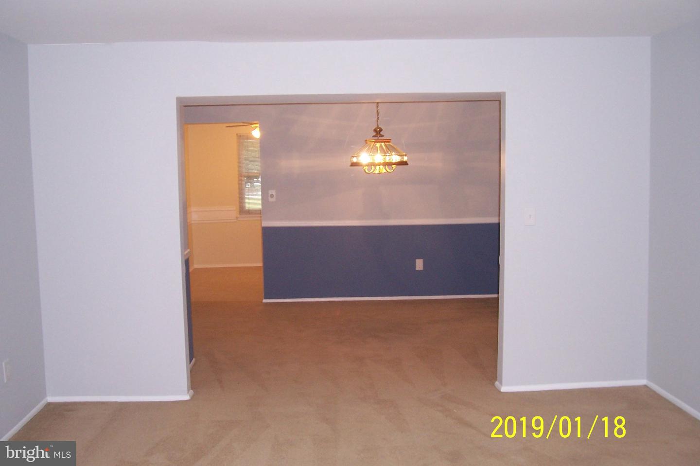 2002 Silver Court Property Photo 4