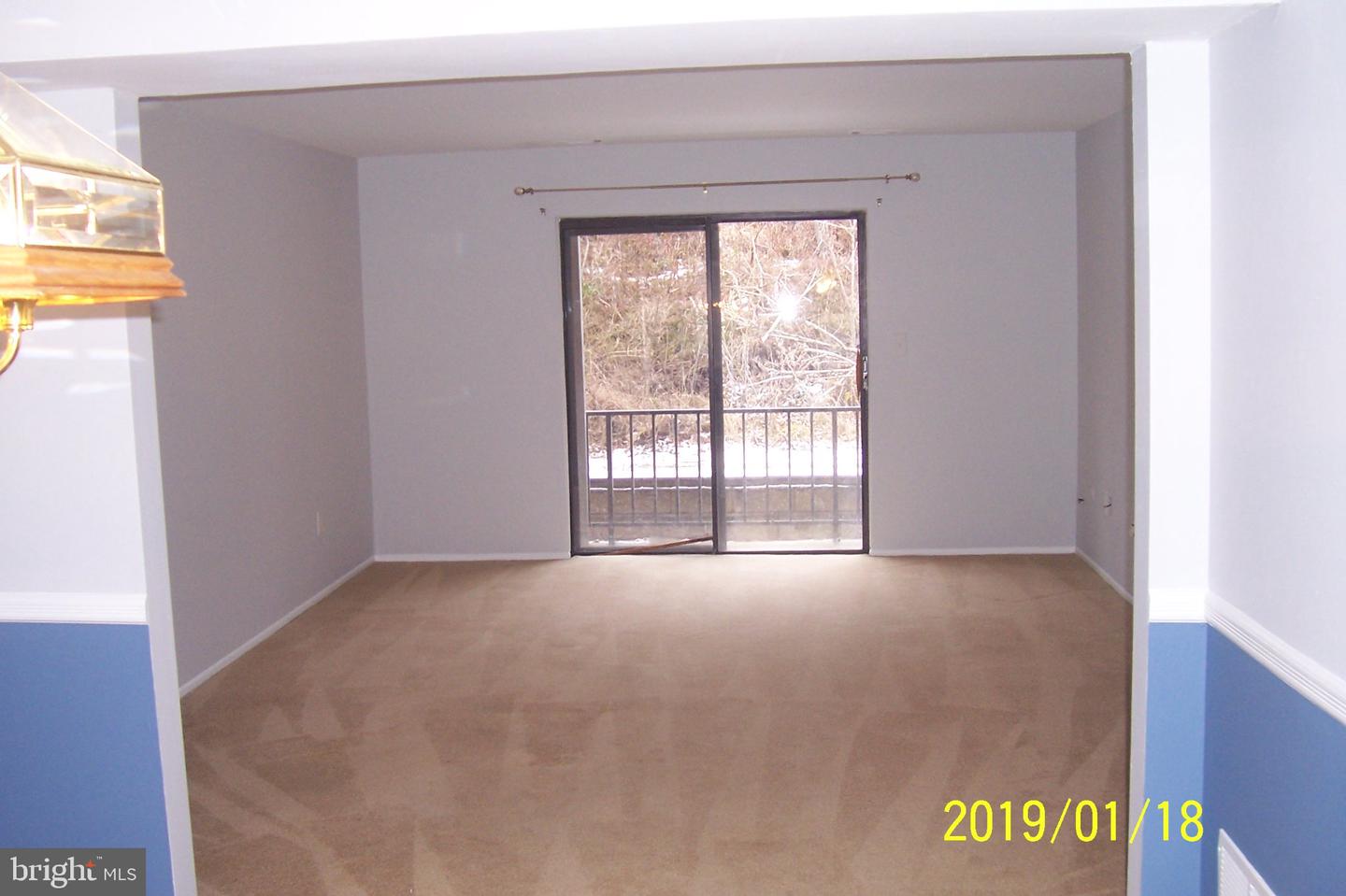 2002 Silver Court Property Photo 5
