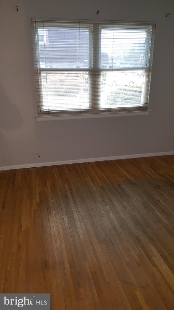 2002 Silver Court Property Photo 8