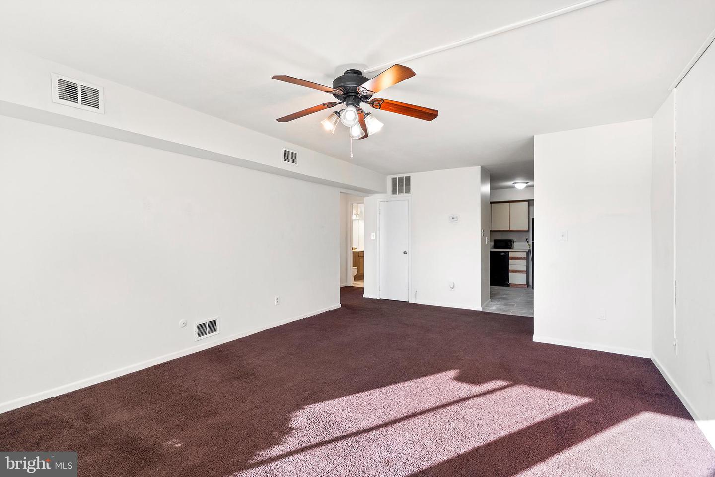 C9 Avon Dr Property Photo 8