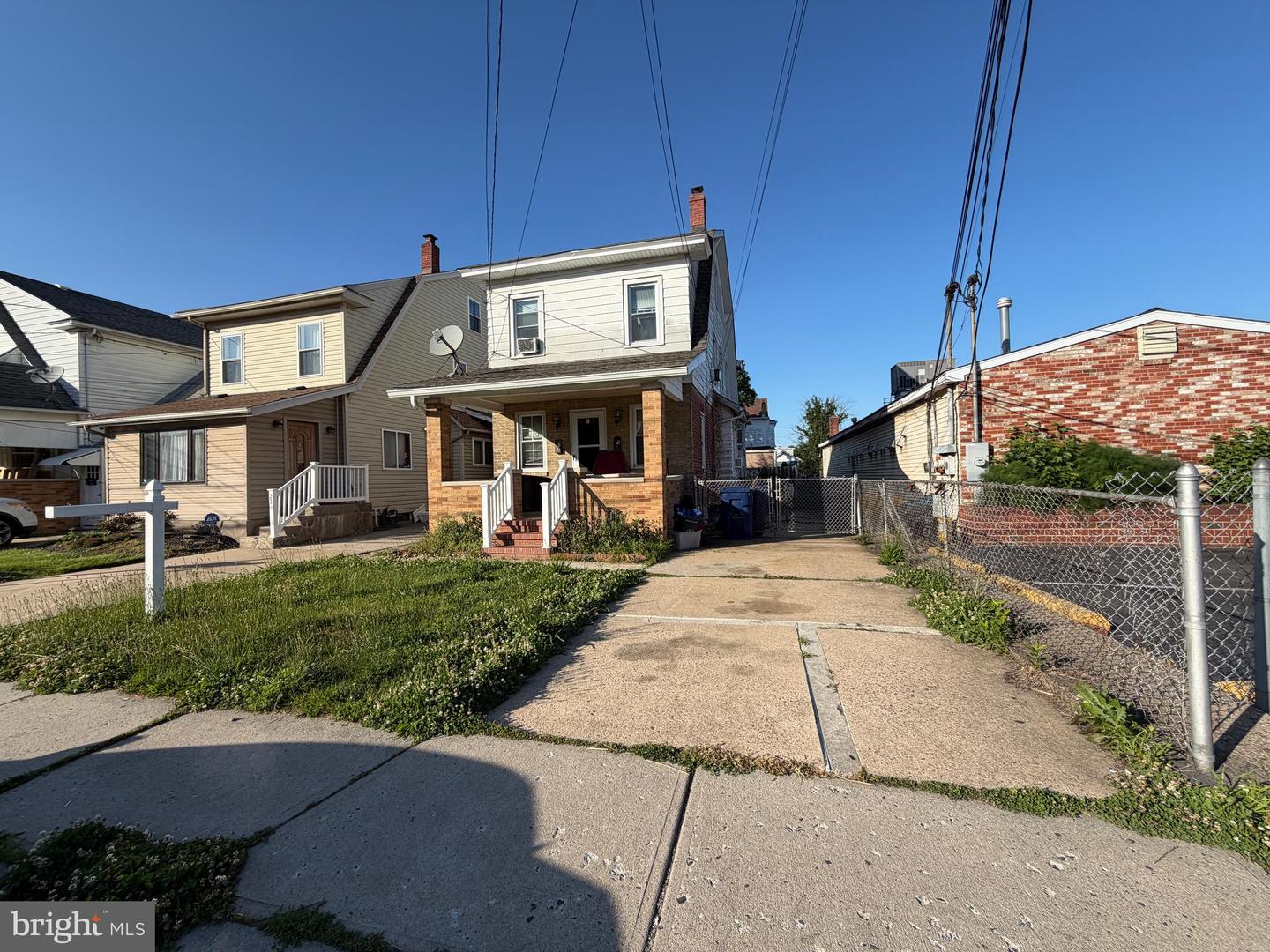 18 Myrtle Ave Property Photo 1