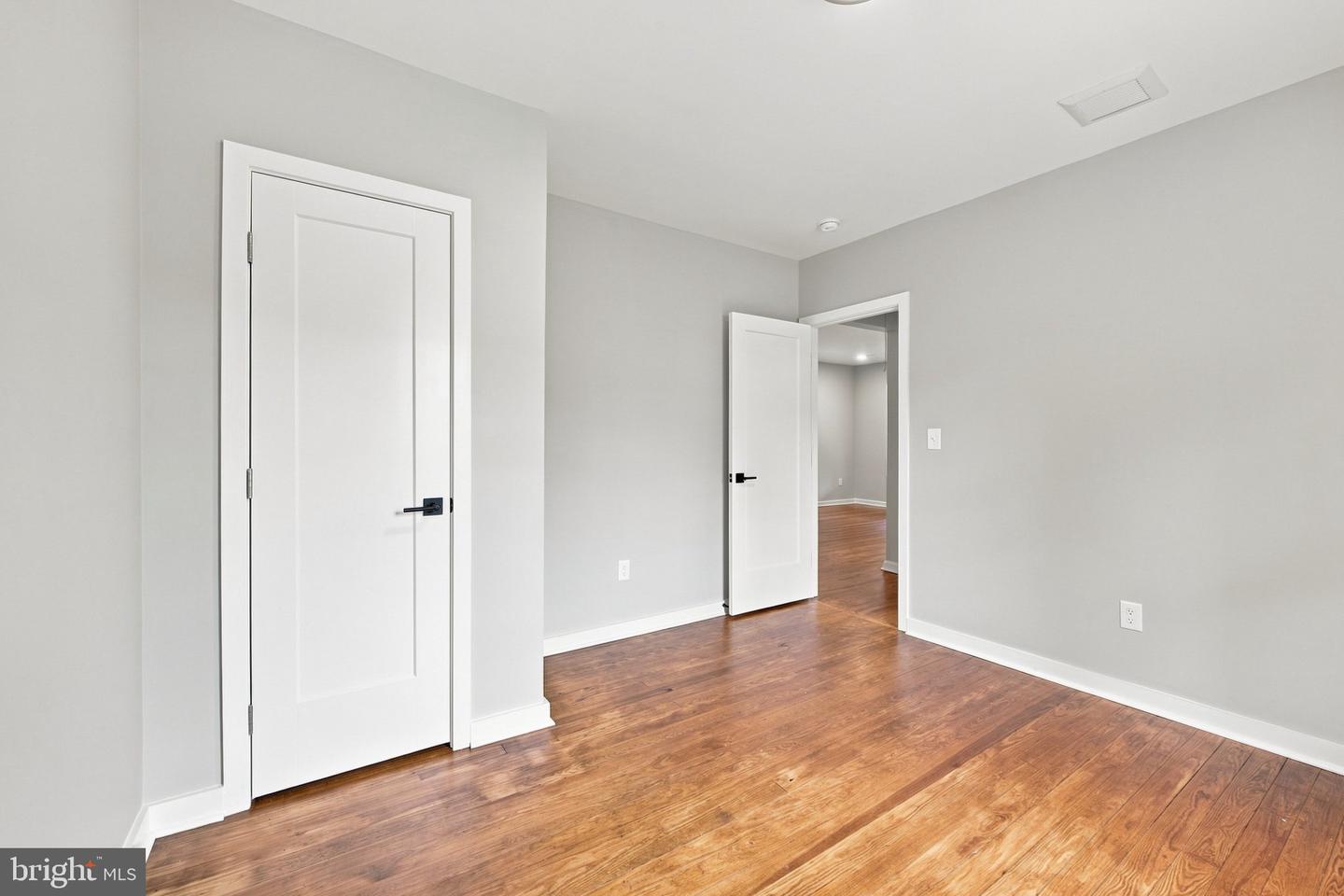 107 Broad Ave Property Photo 12