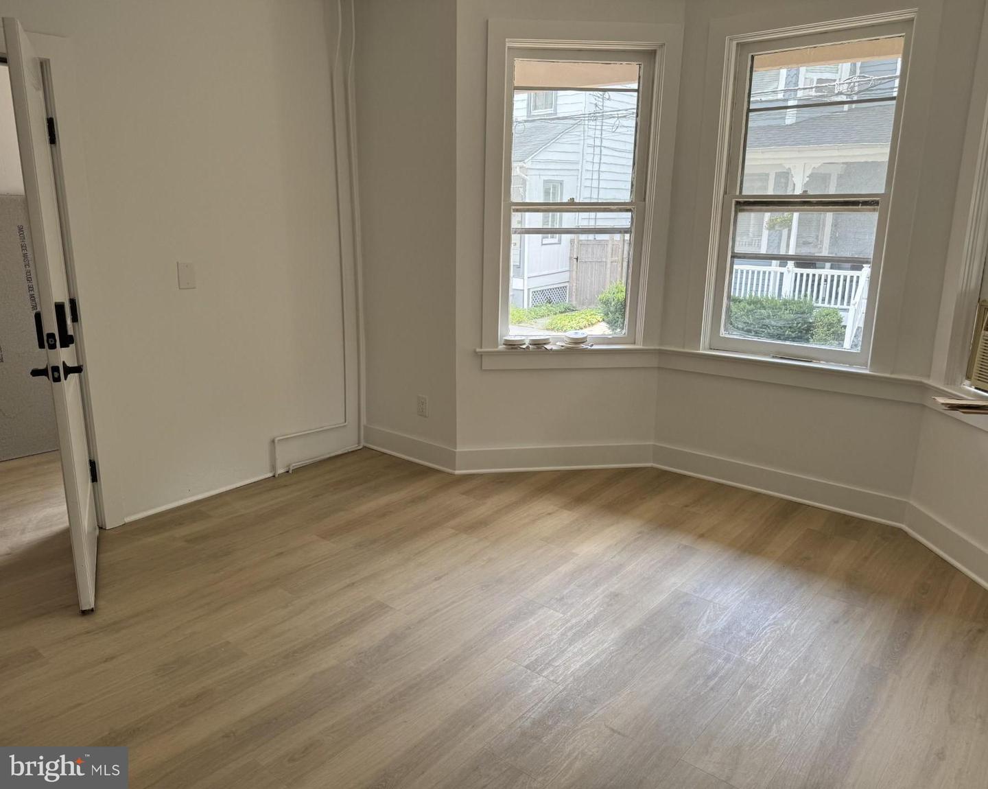 37 Bank St #1 Property Photo 1