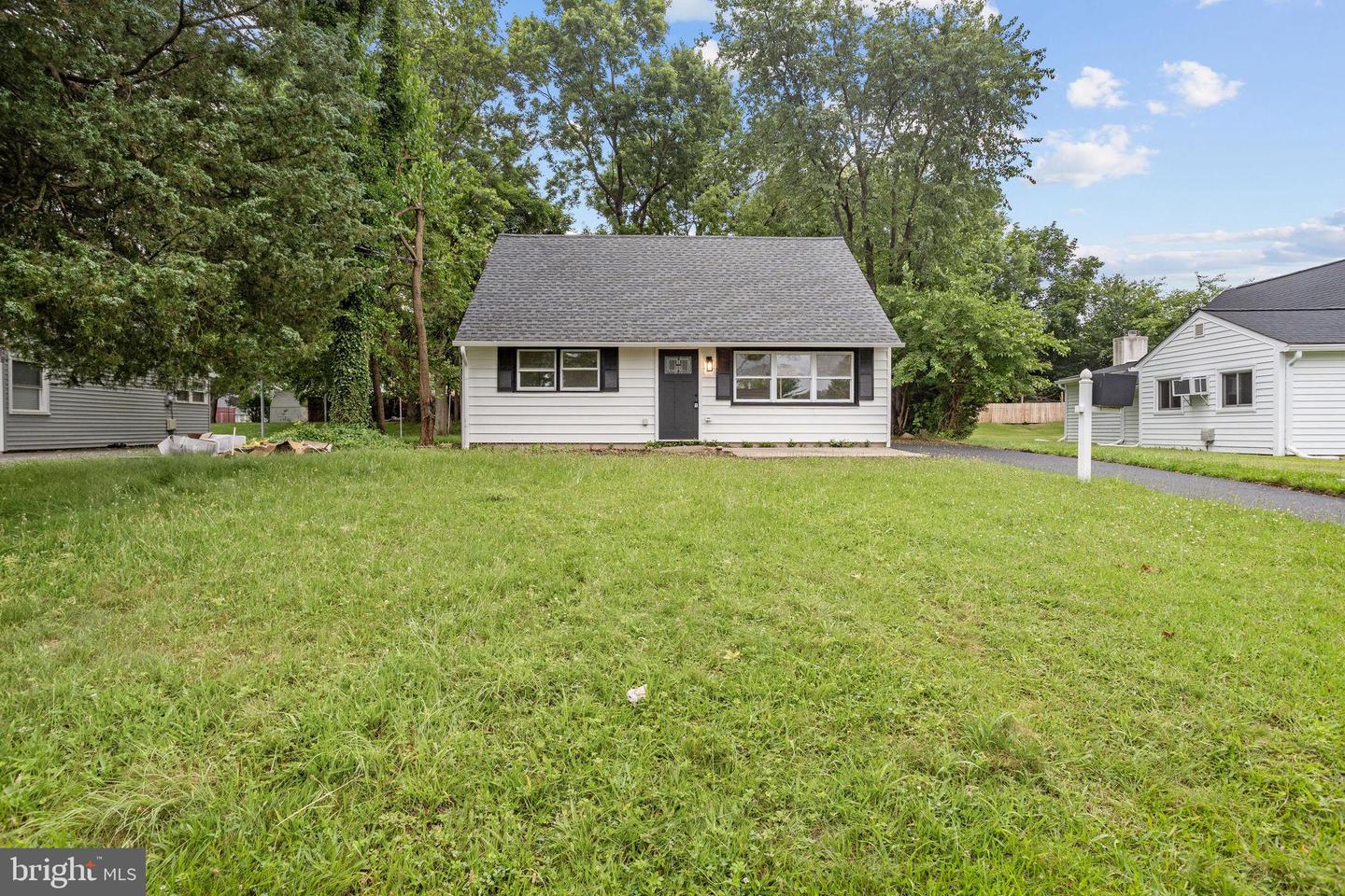 49 Farrell Ave Property Photo 1