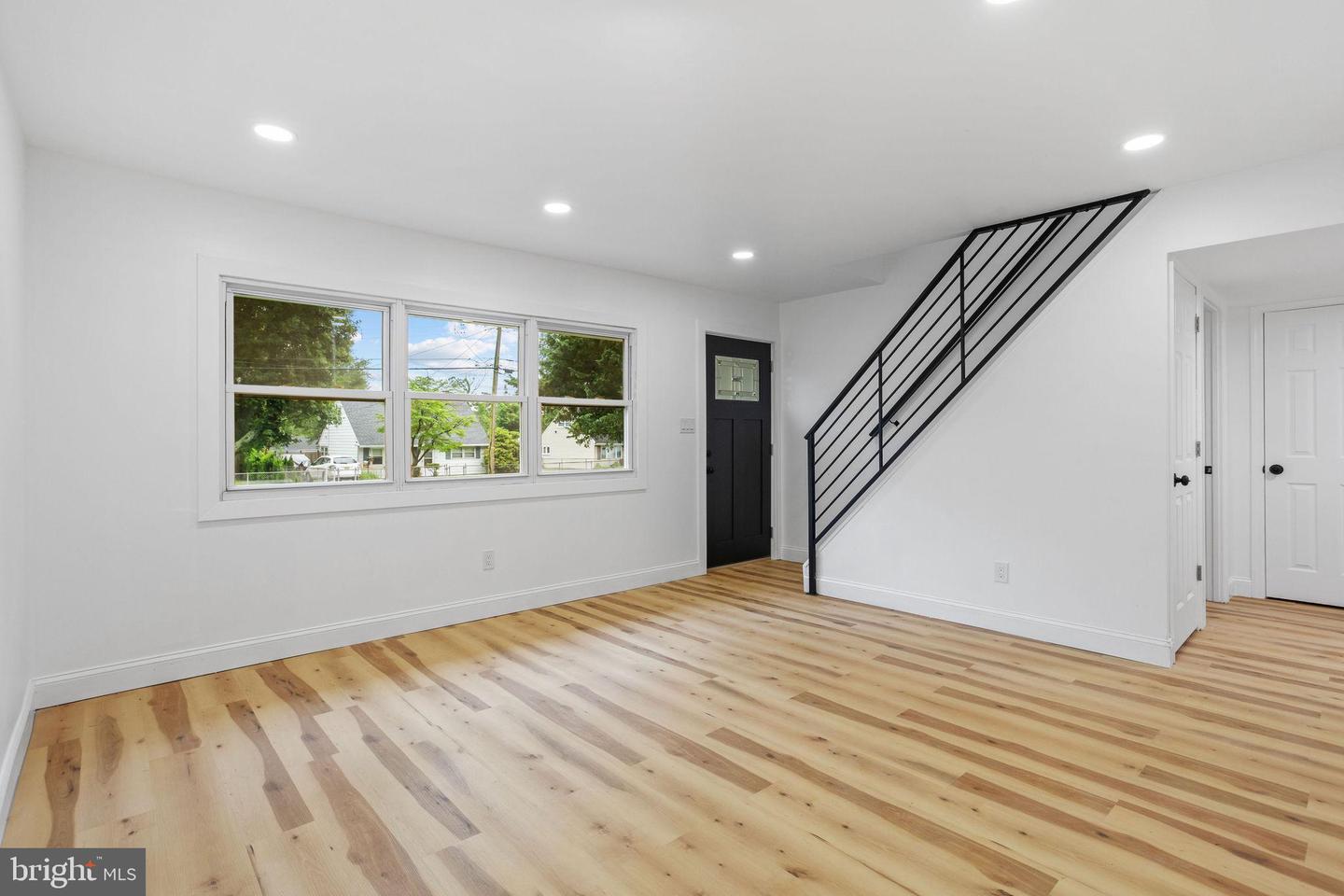 49 Farrell Ave Property Photo 2