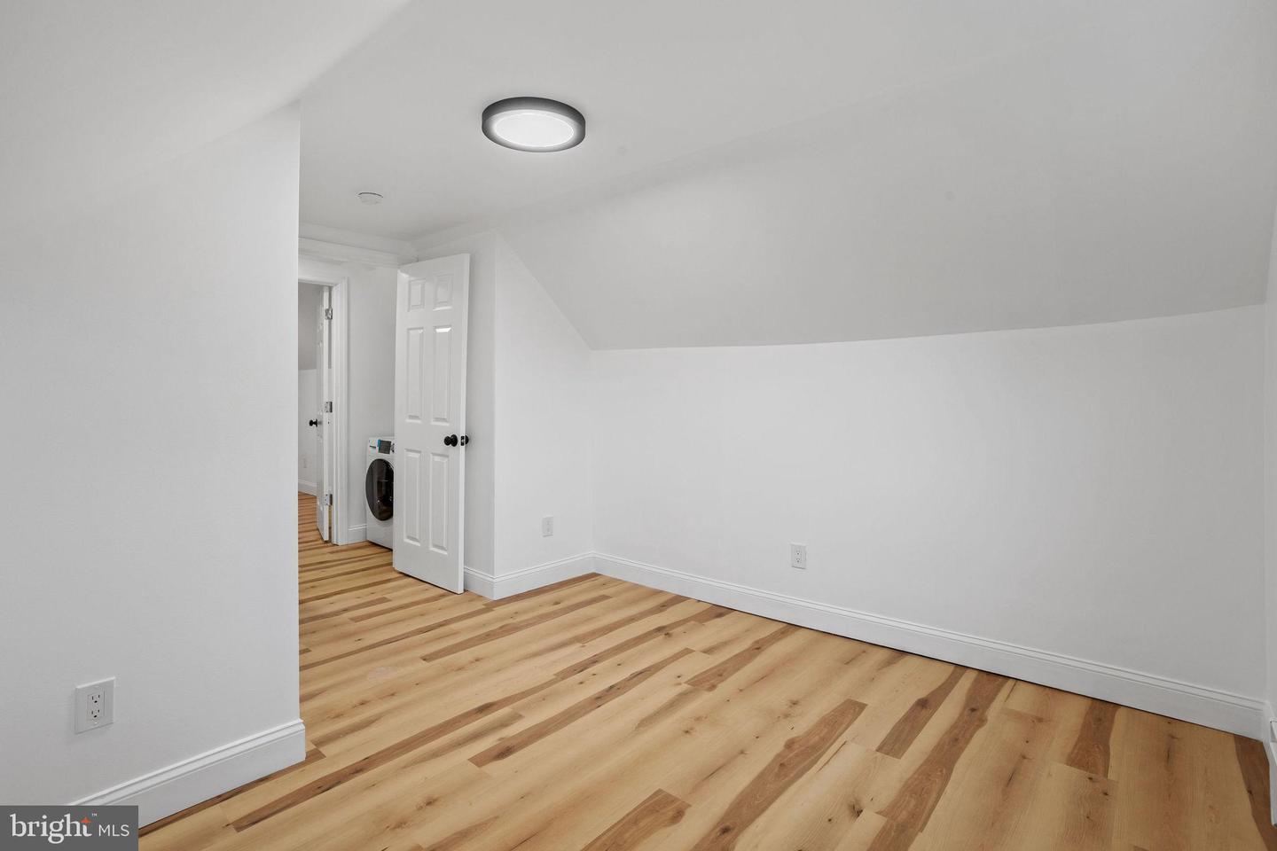 49 Farrell Ave Property Photo 6