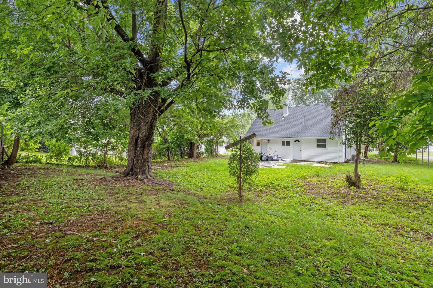 49 Farrell Ave Property Photo 14