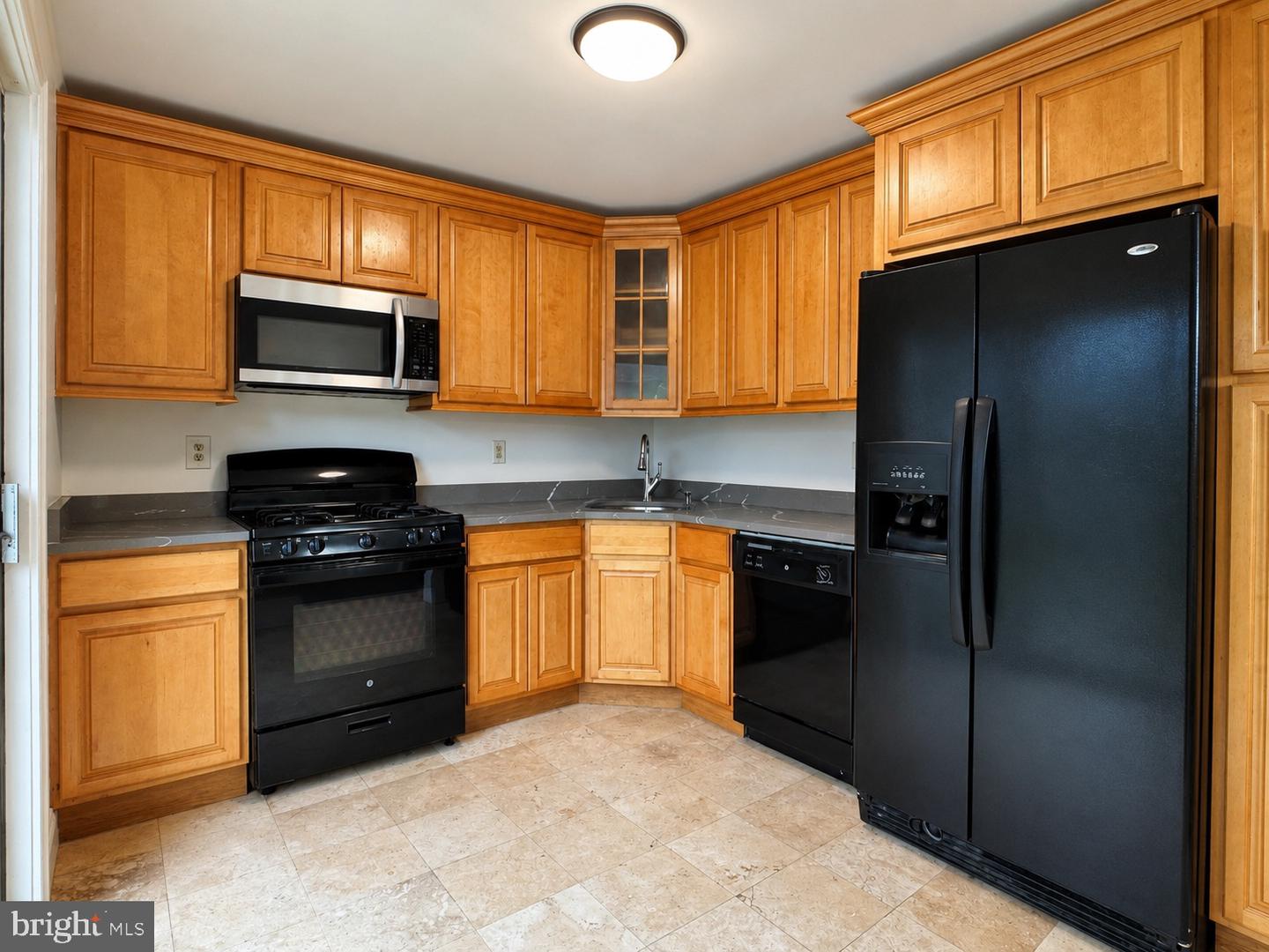 11 Wosniak Ct Property Photo 7