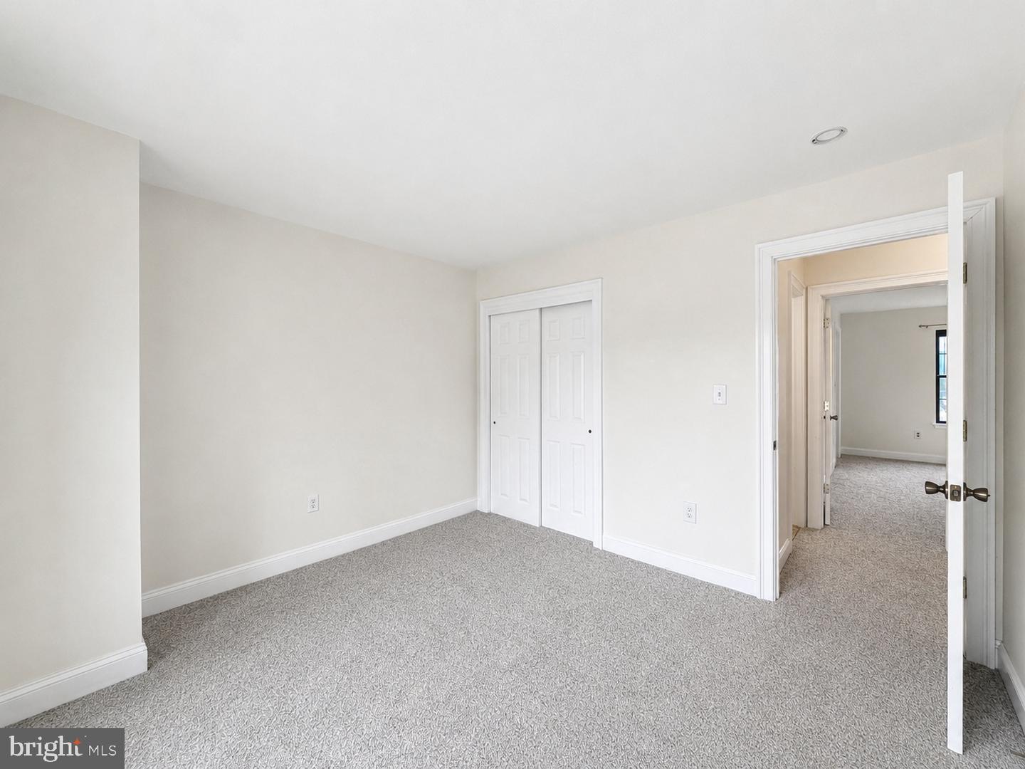 11 Wosniak Ct Property Photo 14