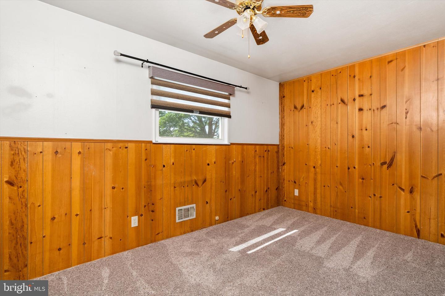 27 Lakeview Dr Property Photo 14