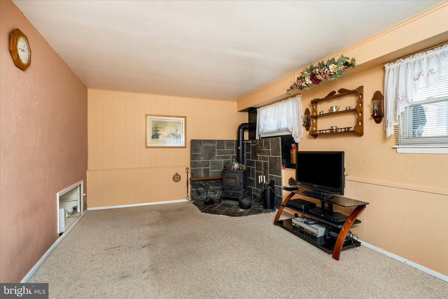 27 Lakeview Dr Property Photo 15
