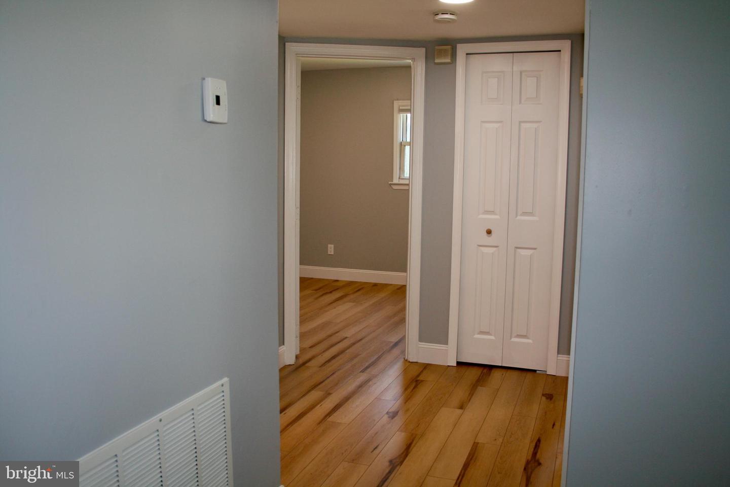 124 Stratford Ave Property Photo 10