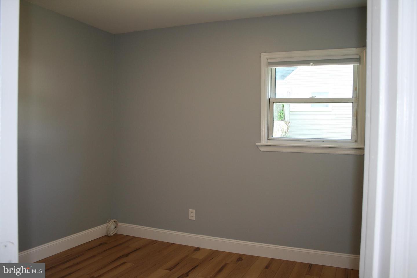 124 Stratford Ave Property Photo 11