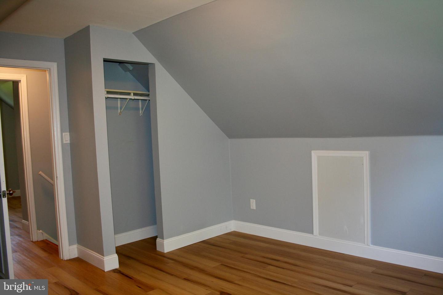124 Stratford Ave Property Photo 20