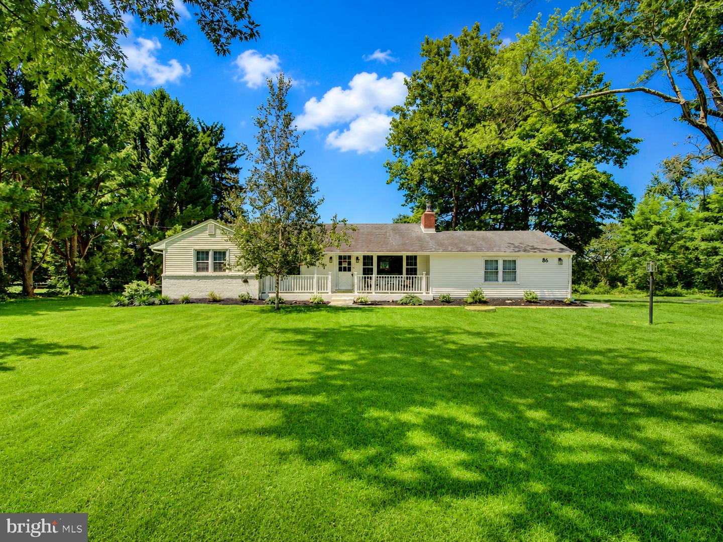 86 Extonville Property Photo 1
