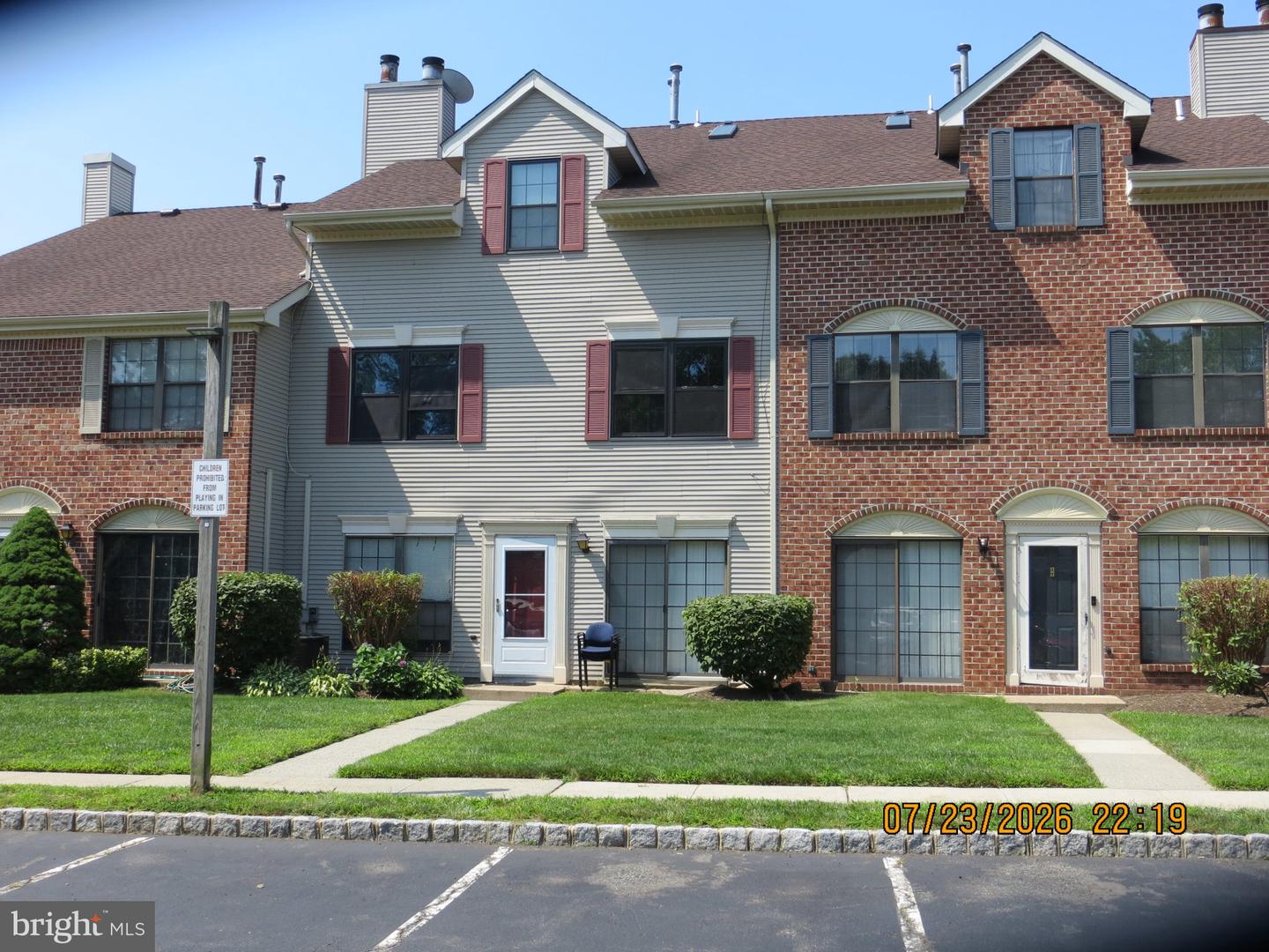 99 ONEILL CT Property Photo 1