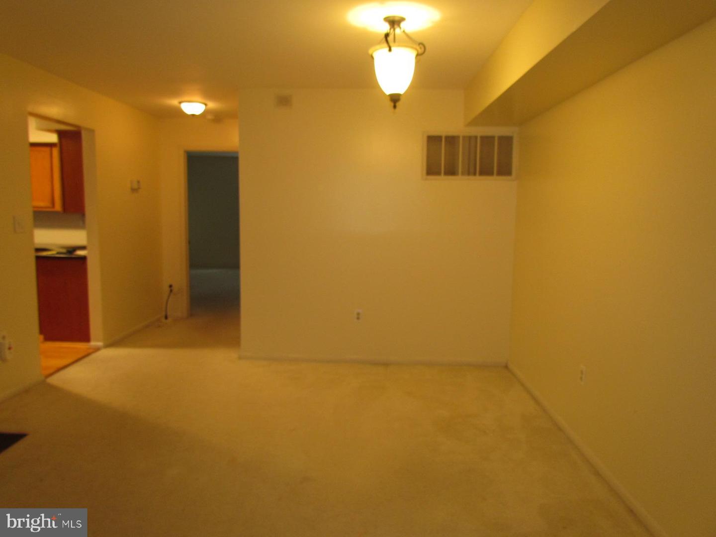 110 Biscayne Ct #7 Property Photo 8
