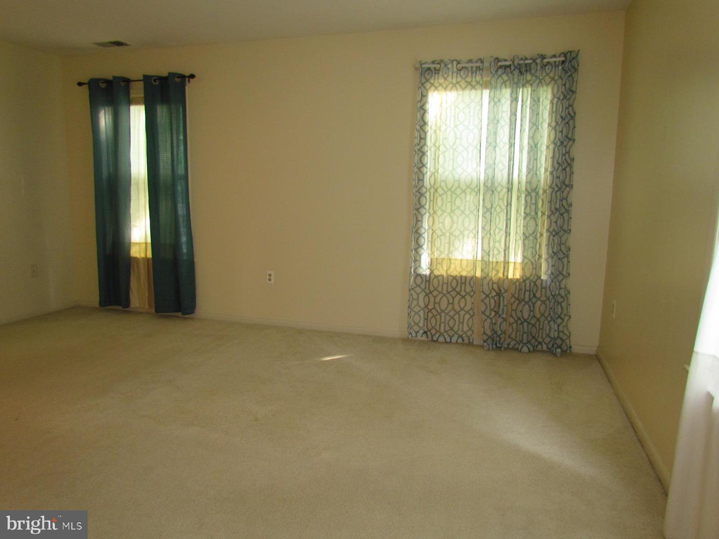 110 Biscayne Ct #7 Property Photo 10
