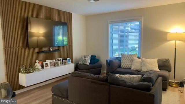 11 Twin Rivers Dr #m Property Photo 4