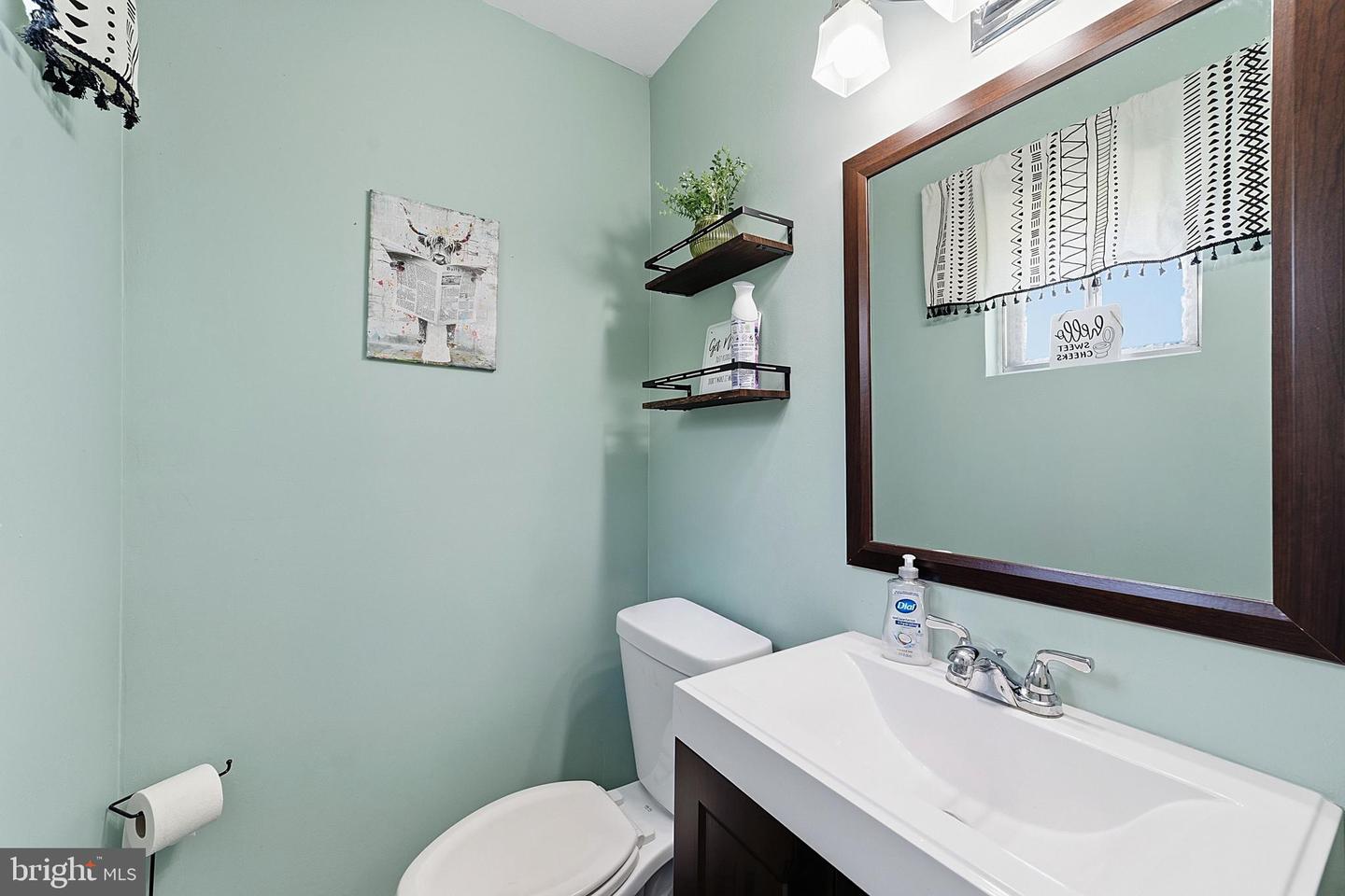 43 Rolling Lane Property Photo 12
