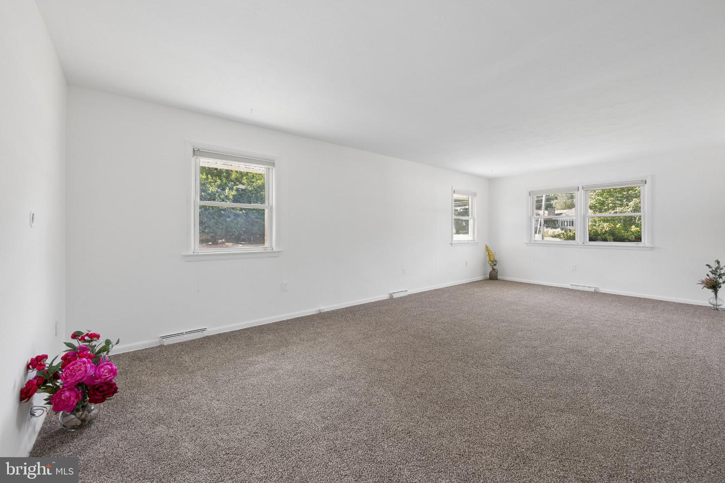 2176 Pennington Rd Property Photo 4