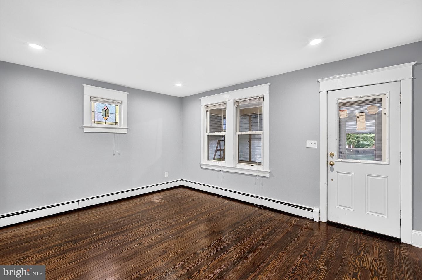 268 Clover Property Photo 5