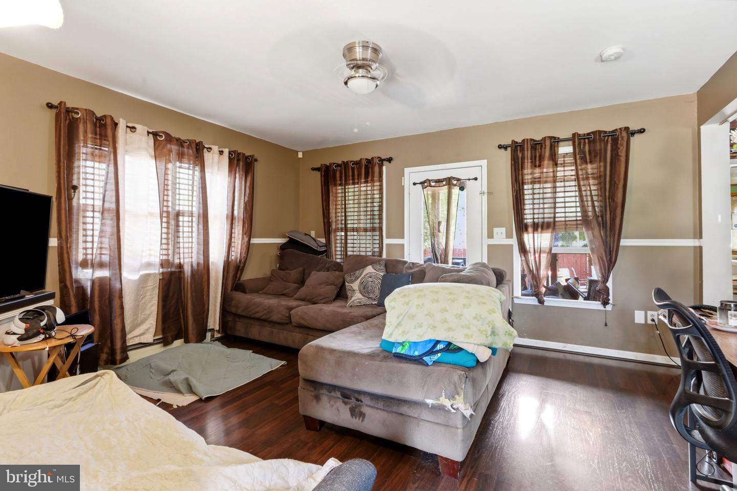 113 Ruskin Property Photo 12