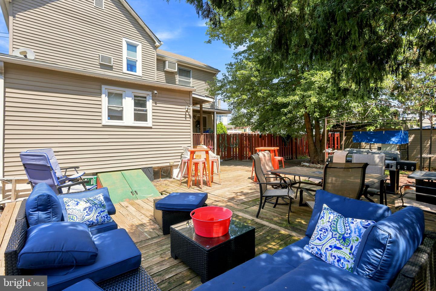 113 Ruskin Property Photo 24