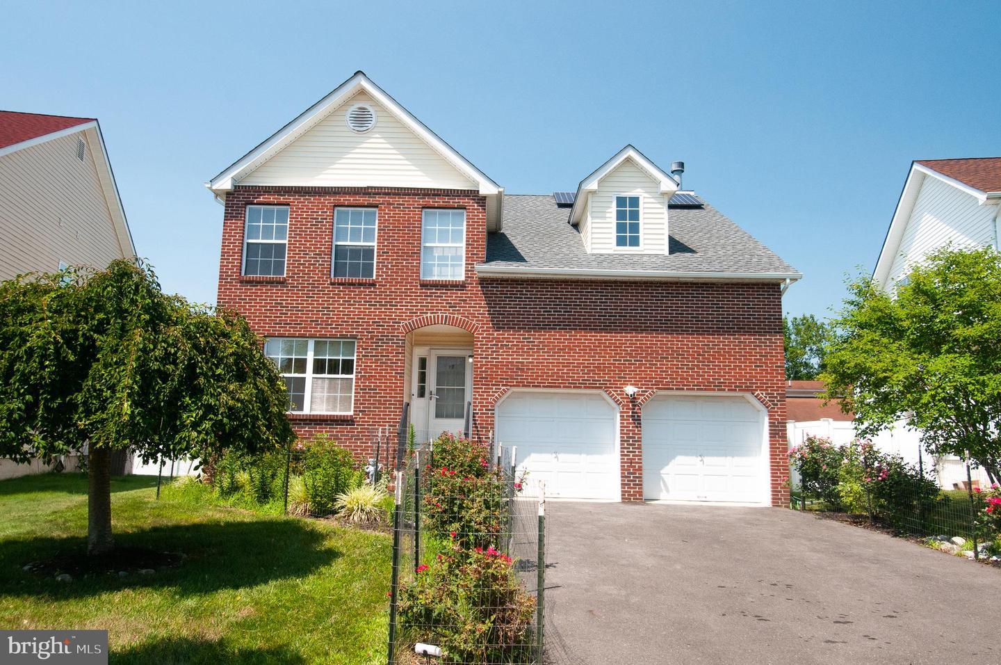 17 Yorkshire Village Property Photo 1