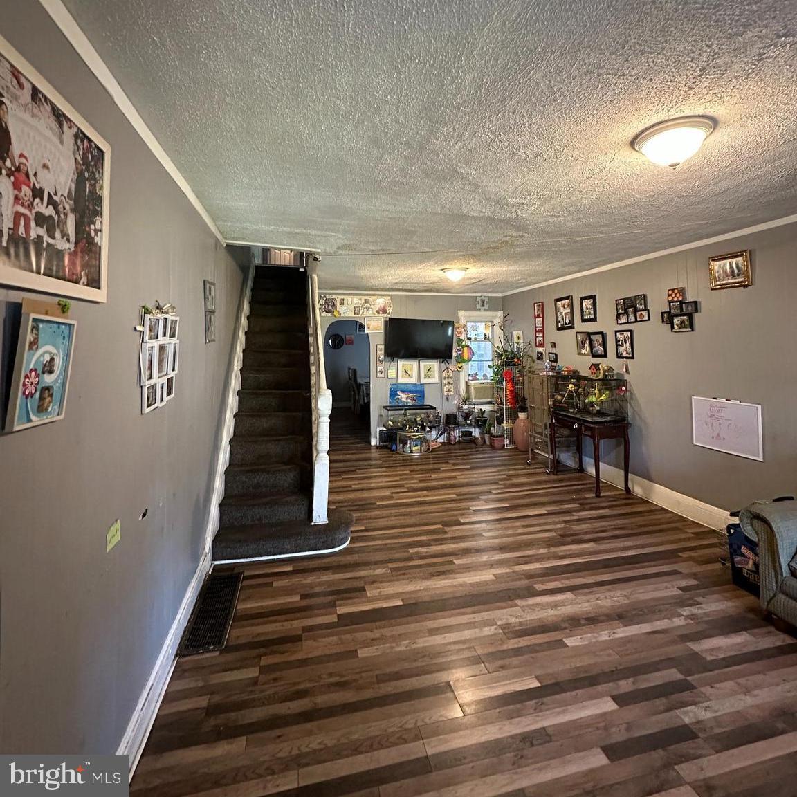 1119 Nottingham Way Property Photo 3