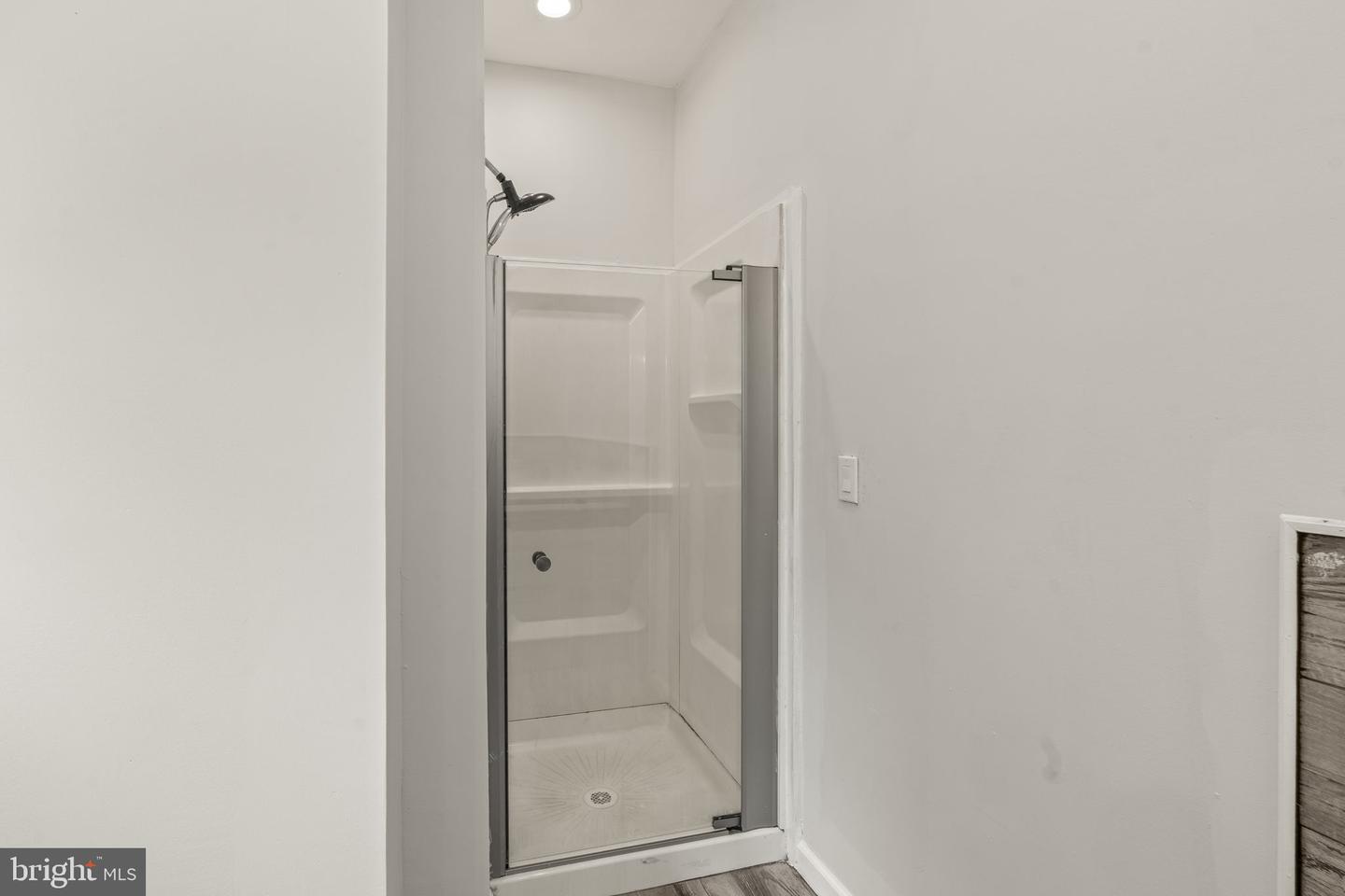 39 Maple Ave Property Photo 21